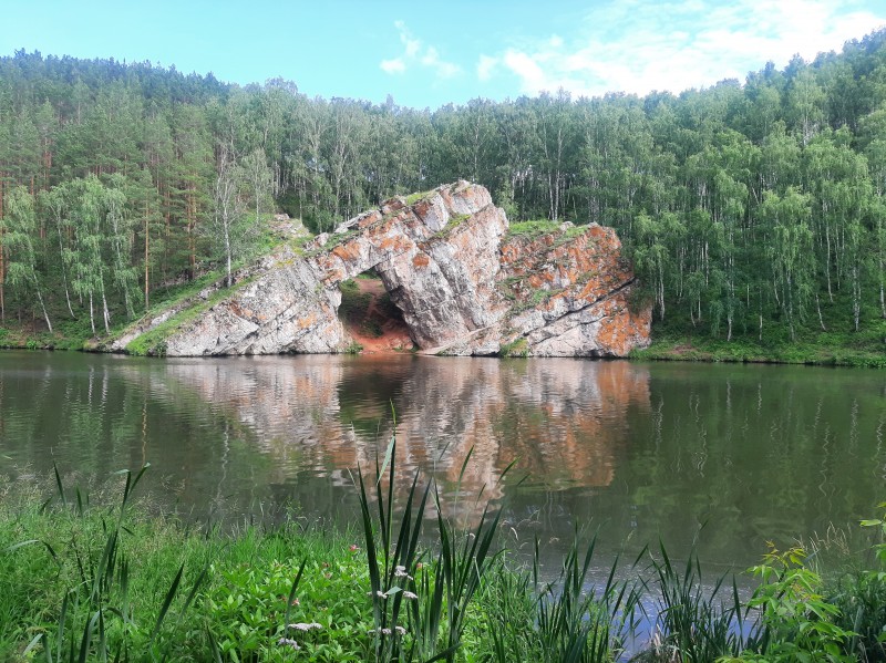 Скала Каменные ворота в Каменске-Уральском